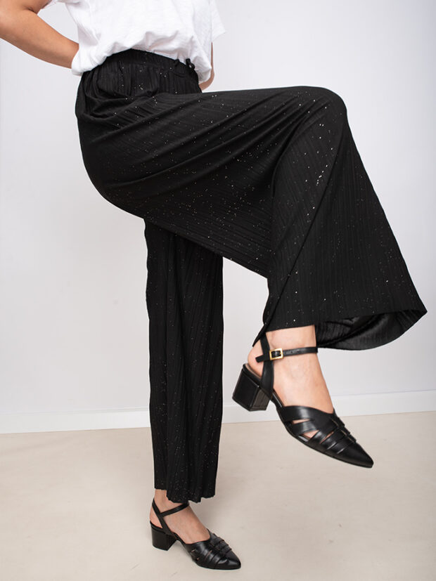 רייבן עקב שחור רייבן עקב שחור