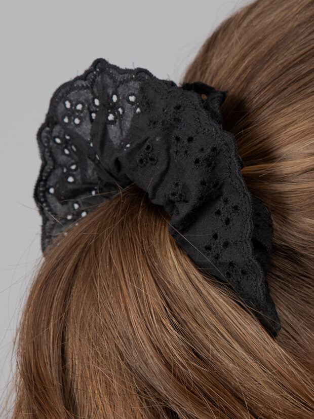 גומיית בד תחרה שחור_1 גומיית בד תחרה שחור_1