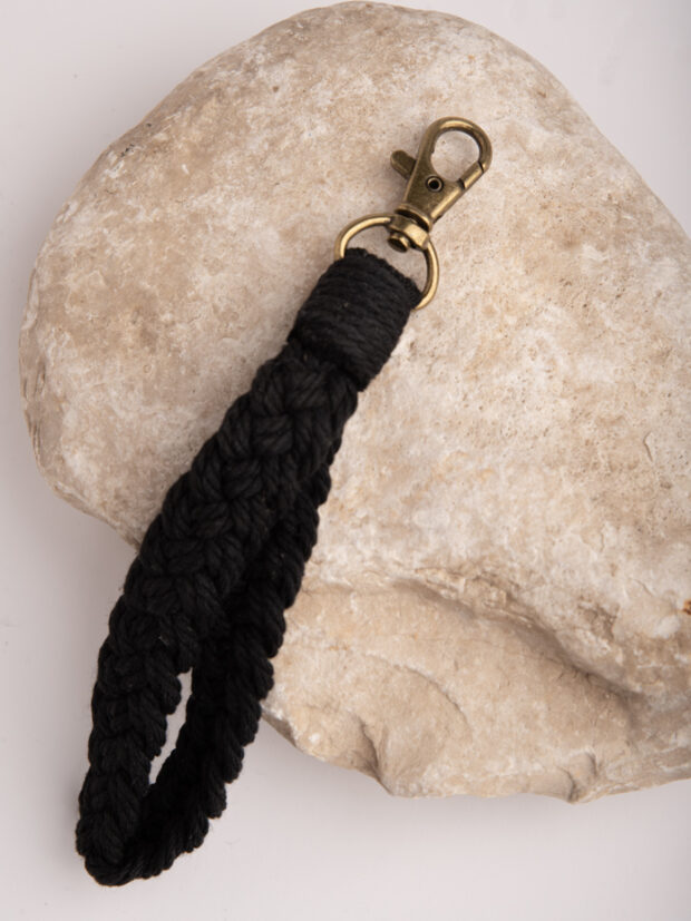 מחזיק מפתחות שחור 2 _2 מחזיק מפתחות שחור 2 _2